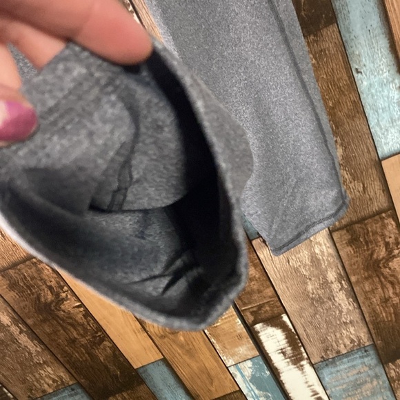 All in motion small gray mid rise Capri leggings - Picture 8 of 13